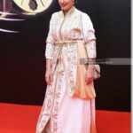Mounia Lamkimel Instagram - @marrakechfilmfestival @naamanadil 👗: @zor.creations 💪♥️ #redcarpet #festival #cinema #actress #actresshot #couple #light #shining #caftanmoroccan #caftan #mounialamkimel #mounia_lamkimel #سينما #قفطان #قفطان_مغربي #مهرجان #مونية_لمكيمل