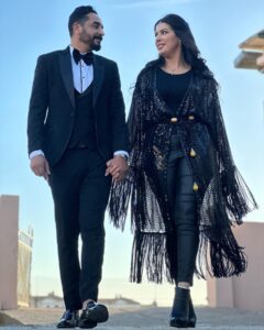 Mounia Lamkimel Instagram - Partners 🖤✔️ @naamanadil @rachid.asry @mostapha_smihri Tenue :l’adorable @zor.creations Maquillage et coiffure : le talentueux @halim_barakat_official #couple #couples #couplelove #black #blacklove #husbandandwife #ihavethebesthusband #mounialamkimel #mounia_lamkimel #adilnaaman #adil_naaman #machy #machymachy #newbalance #newlook #actor #actress #actresses