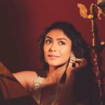 Mrunal Thakur Instagram - Apsara aali Indrapuri tun khaali 🤪