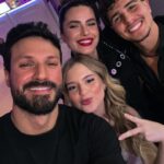 Murilo Cezar Instagram – promessa cumprida? 

ainda mais especial por ser na noite do aniversário da @sophiavalverde que merece todas alegrias e conquistas no seu novo ciclo! que noite linda, repleta de reencontros e lembranças. | toda jornada Poliana estará sempre no meu coração.