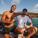 Murilo Cezar Instagram - Momentos magníficos em Noronha? Temos! Ainda mais com Tanqueray Gin Tonic, pronto pra beber e viver o magnífico em qualquer lugar (até mesmo se a festa for em um barco) Aprecie com moderação. Não compartilhe com menores de 18 anos.