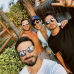 Murilo Cezar Instagram - uma frase que eu levo pra vida, mostrou-se mais uma vez verdadeira: A gente não faz amigos, reconhece-os. Obrigado Noronha por tanto! Até já 🧡