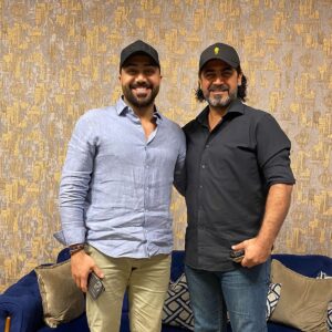 Mustafa Al abd ullaah Instagram - تشرفنا اليوم بزيارة احد ابرز الناشطين في الاعمال الخيرية السيد هشام الذهبي في مقر مؤسسة نجوم الدار البيضاء وبحثا معاً سبل التطوير من اجل تقديم افضل الخدمات الخيرية وتم مناقشة طرح مشروع خيري الاكبر من نوعه في جمهورية العراق، وسوف يتم نشر تفاصيل المشروع بالقريب العاجل ..