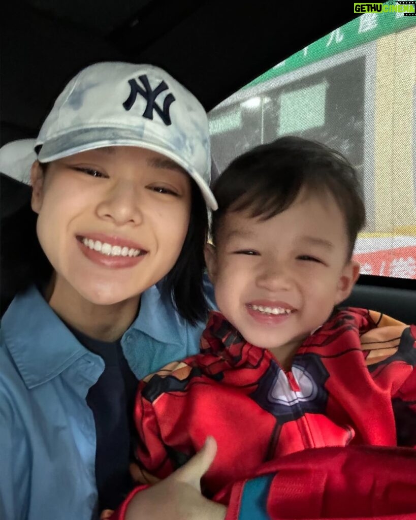 Myolie Wu Instagram - Happy Mother’s Day to me 😁❤️😘🧒🏻🧒🏻🧒🏻 @hakkaphil #brendanyiktinglee #ryanyiklamlee #liamyikwanglee