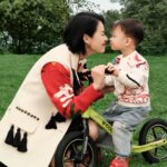Myolie Wu Instagram - 謝謝 「OK精彩」龍年第一個精精神神的封面，祝大家龍龘啟運，龍馬精神🐲🧧❤️㊗️🙏💪🏻 @hakkaphil