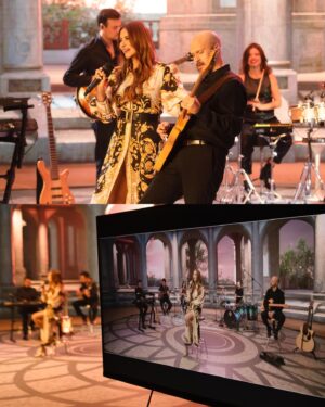Myriam Hernández Instagram - Emocionada de mostrarles parte del backstage de “Me Acostumbre A Dormir Sin Ti” 💛 Link de mi video en mis historias!! VAYAN A VERLO!! 😘 #meacostumbreadormirsinti  canción que amo composición y producción:  @jacobocalderon 
Video: @madisfilmschile 

📸 @fernando.fotografias