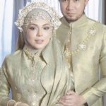 Nad Zainal Instagram - Special Hijabstyling @nad.zainal For Resepsi..Congrats Nanad & Ungku Hijabstyled by: @styledbyyuti Mua: @nvdism Attire: @zaimizulkafli Video: @firaazhisyari #hijabstyledbyyuti #stylebyyuti
