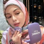 Nad Zainal Instagram - wajib touchup muka sebelum makan… macam lah nasik tu kejap lagi boleh berdialog “hai lawanya awak.. boleh berkenalan?” huh @nurrifa.hq