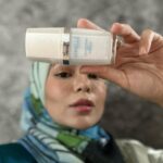 Nad Zainal Instagram - lebih yakin nak selfie SWIPE LEFT @skinellehq ( tudung codde GEMMA #nadikesumabynadzainal)