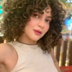 Nada Moussa Instagram - ألبوووم بعنوان….يا سلاااااااااااام 🤨 #crazy #funny #fun #beyourself #loveyourself #natural #curlyhair @tatianahabchyofficial 📸