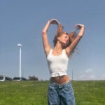 Nadia Turner Instagram - social media stresses me out