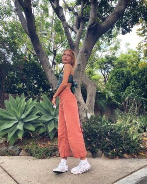Nadia Turner Instagram - 🌴🙄