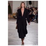 Nadine Leopold Instagram - I’ve been huge fan for so long and it was such an honor to walk in this incredible @jacquemus show ✨ thank you so much for having me 💕 #pfw