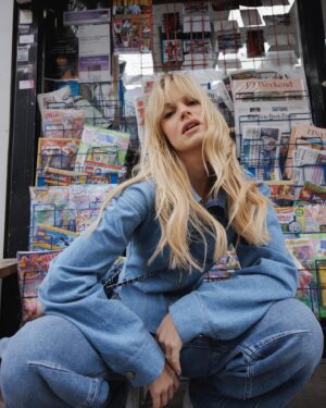 Nadine Leopold Instagram - Oh hi 📰