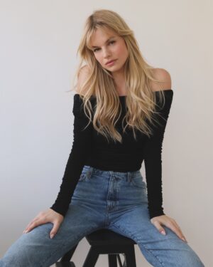 Nadine Leopold Instagram - Agency visits 📸 @imgmodels