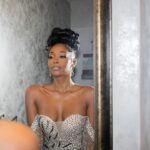 Nafessa Williams Instagram - I be holdin out. These was just sitting in the gallery. 📸 @rockijean This part of my house is called the Chateau. It’s giving Old Hollywood Glamour Vibes. I have to show y’all the whole wall of all the beautiful black actors who shoulders I stand on. My favorite room ☺️✨ #home #beauty #fashion #hollywood #glamour Hair @thehairguruuu Makeup @enhancedbyteisha ancement