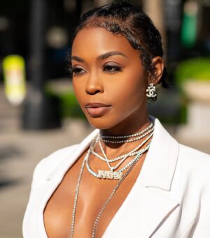 Nafessa Williams Instagram - Lock me up and throw away the MF keyyyy 😜

Btw, I’m a r&b girly and the @thekingdream needs to give us another album. I love full albums. Something I can listen to from start to finish. What’s yall favorite r&b album ever? 

Thank you @goodamerican for my dress 

#fashion #music #album #explore #foryou