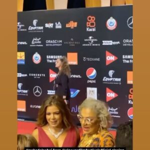 Nahed El Sebai Instagram - حبيبتي و امي و صحبتي و بنتي و كل حياتي اللهم يا حنان يا منان يا واسع الغفران اغفر لها وارحمها وعافها واعف عنها، وأكــــرم نزلها ووسع مدخلها ، وأغسلها بالماء والثلج والبرد، ونقها من الذنوب والخطايا كما ينقى الثوب الأبيض من الدنس #ناهد_فريد_شوقي