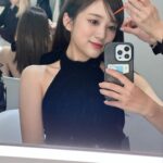 Nako Yabuki Instagram - この度、私がアンバサダーを務めるDanielWellington との限定コラボアイテムが発売になりました！ クールなチャコールカラーで毎日に溶け込みやすくジェンダーレスに使いやすいスタイリッシュなデザイン。 カジュアルにもオフィスにも使えるようなデザインをセレクトしました。 ＠danielwellington から ぜひチェックしてくださいね✨ #PR#danielwellington #danielwellingtonxNako #Holidaygift