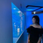 Nako Yabuki Instagram - FREDの限定ポップアップ”Happy Blue Shades” が阪急うめだ本店9階 阪急ギャラリーに限定オープンとのことでお伺いしてきました💙 1966年に誕生した「フォース10」のヘリテージやデッサンなども飾られていて、デジタルインスタレーションもあり、じっくりメゾンの世界観に浸ることができました✧ 11/20まで開催なので、お近くの方はぜひ遊びにいってみてくださいね☺︎ @fredjewelry #PR #FREDHankyuUmeda #FREDHappyBlueShades #FREDJewelry #FREDParis