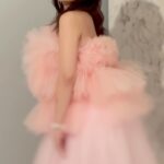 Nako Yabuki Instagram - 矢吹奈子 2024.4-2025.3 カレンダー 皆さんの手元に届いてるかな…？♥️