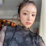 Nako Yabuki Instagram - 💖 現在発売中の【mini11月号】にひぃちゃんと登場してます☀︎ ”最旬♡Kブランド図鑑“でたくさん可愛いお洋服着て、いろんなメイクで撮影しました☺︎ 是非チェックしてみてください👀✨ @mini_tkj