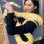 Nanao Instagram - こんにちは #蛇女 こと ＃牧野巴です🐍💛 今夜22:00〜 #インハンド 第３話 放送です💖 @inhand_tbs