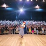 Nany People Instagram - O Melhor lugar do Mundo!!! O PALCO!!! Obrigadaaa Platéia kirida de #Araras #ComoSalvarUmCasamento Foi lindo Divino foi Maravilhoso! @mg8cultural @livecolive