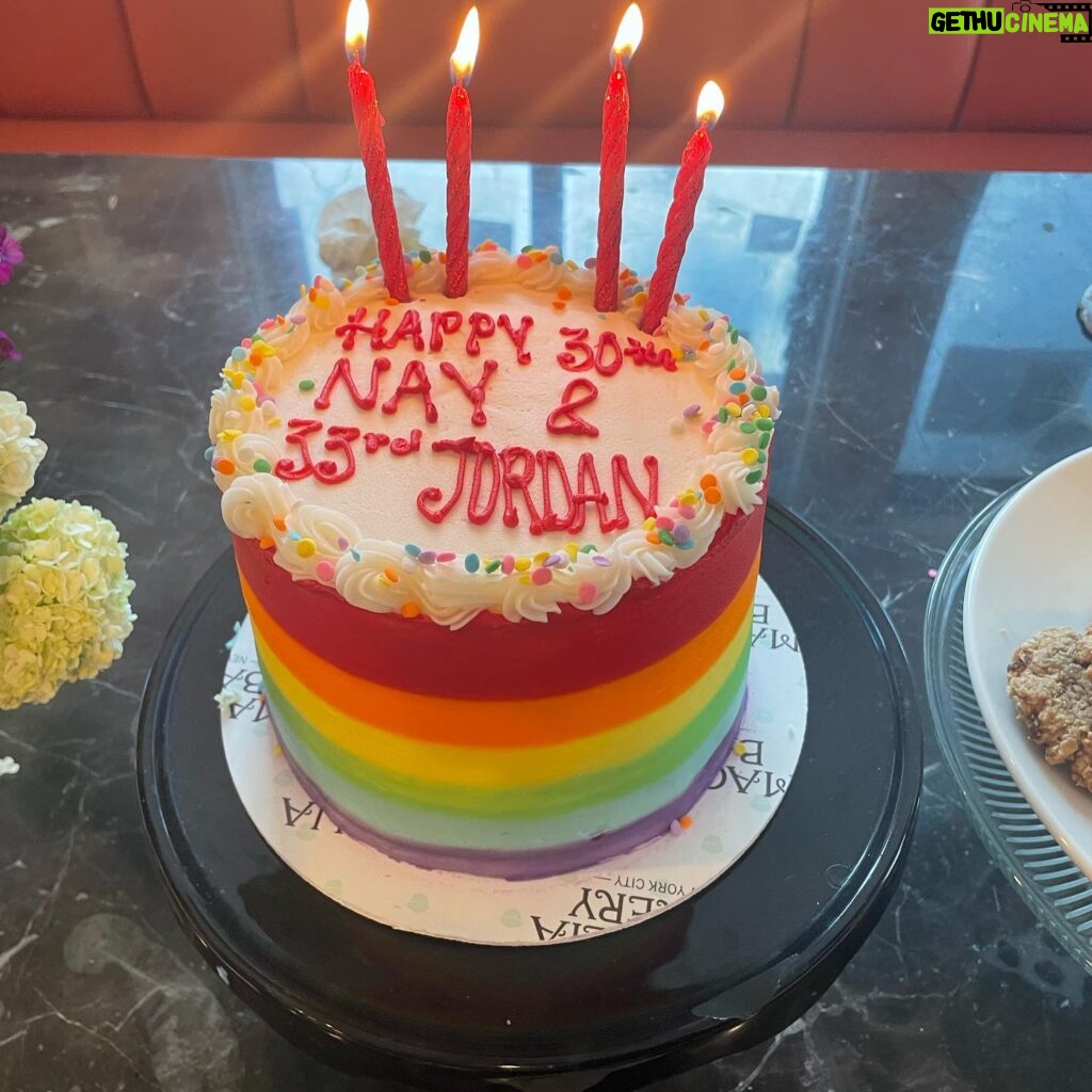 Naomi Scott Instagram - Pride birthday cake.