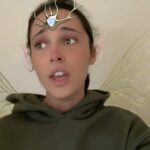 Naomi Scott Instagram - #jazminesullivaninsecurerunchallenge here are some of my attempts and fails😂. Jazmine you da GOAT. 👑