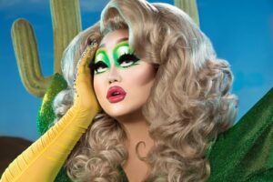 Naomi Smalls Instagram - Kimberly Chi. CEO, mogul, best friend, cinnamon roll etc. @kimchi_chic So proud of everything you have accomplished and thank you so much for collaborating with your #1 fan (me). 2 queens 1 Desert coming soon to @kimchichicbeauty 💛🌵💚 promo by: @ashdanielsen @mostlyjune_