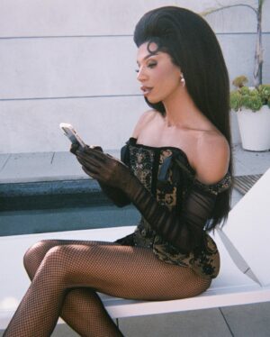 Naomi Smalls Instagram - Have you heard? Vogue Beauty Secrets is now live on YouTube.com/Vogue 🤍 @voguemagazine article: Vogue.com
