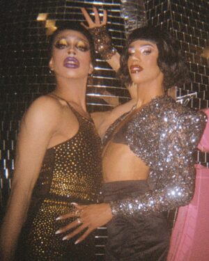 Naomi Smalls Instagram - Missing Vegas. RuPaul’s Drag Race: Vegas Revue 🌹 watch the season premiere THIS Friday 8/21 at 8/7c on @vh1 @rupaulsdragrace
