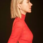 Naomi Watts Instagram - Adding this to the list of things I never thought I’d get to do: Gracing the cover of Elle France 🇫🇷 all while talking about the joys of menopause! 🙃 Excusez-moi while I celebrate with a with a sudden glow of pride… or a flop sweat, or hot flash!! #SuddenlySweaty🔥🥵 @iam_stripes Photography and video: @juankr_ Styling: @odileiturraspe Makeup: @marywilesmakeup Hairstyling: @rebekahforecast Manicure: @ginailsinc