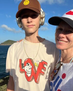 Naomi Watts Instagram - Happy 16th to my darling boy. I cannot believe how fast this happened?! Beyond proud of the young man  you've become with the most wonderful spirit, fantastic sense of humor and kind, compassionate soul.  So lucky i get to be your mum. Thank you for still letting me hold your hand sometimes. Even though i know you probably just forget to pull it away. You blow me away!! 🤦‍♀️Happy birthday to ❤️🎂🎉 @sashapeteschreiber