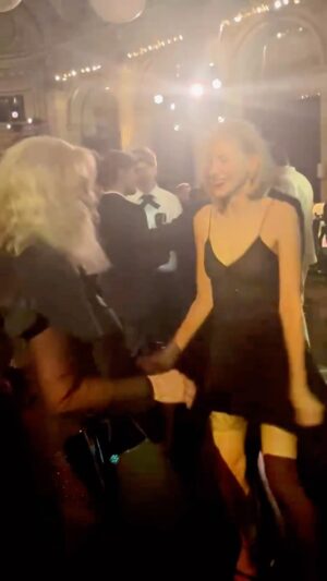 Naomi Watts Instagram - There’s “meeting your heroes” and then there’s DANCING WITH THEM! Love you @blondieofficial