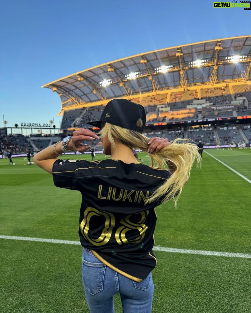 Nastia Liukin Instagram - well that wasn’t on my bingo card for the weekend 🦅⚽️ thank you for having me @lafc 💫 @la28games