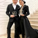 Natalia Janoszek Instagram - Grateful with this International Success Award in my hands 🙏🏻🏆 Zostać docenioną we własnym kraju i nagrodzoną w kategorii „Inspiracja”za Sukces Międzynarodowy to dla mnie ogromne wyróżnienie i poczucie, że to co robię ma sens. O mojej drodze do kariery można by napisać powieść, ale 1 wniosek jest niezmienny-naszym jedynym ograniczeniem w spełnianiu marzeń jesteśmy my sami. Walt Disney powiedział „Jeśli możesz sobie coś wymarzyć, możesz to osiągnąć” i trzymając się tych słów obiecuję dać z siebie jeszcze więcej i „inspirować” do sięgania po swoje marzenia. Dziękuję @modivo za cudną kreację, która dodała mi mocy tego wieczoru. Gratuluję wszystkim nagrodzonym, być wyróżnionym w takim gronie to zaszczyt, a Wam dziękuję za wiarę we mnie i głosy🤍 #gala #night #inspiration #awards #international #success #kobiecamarkaroku