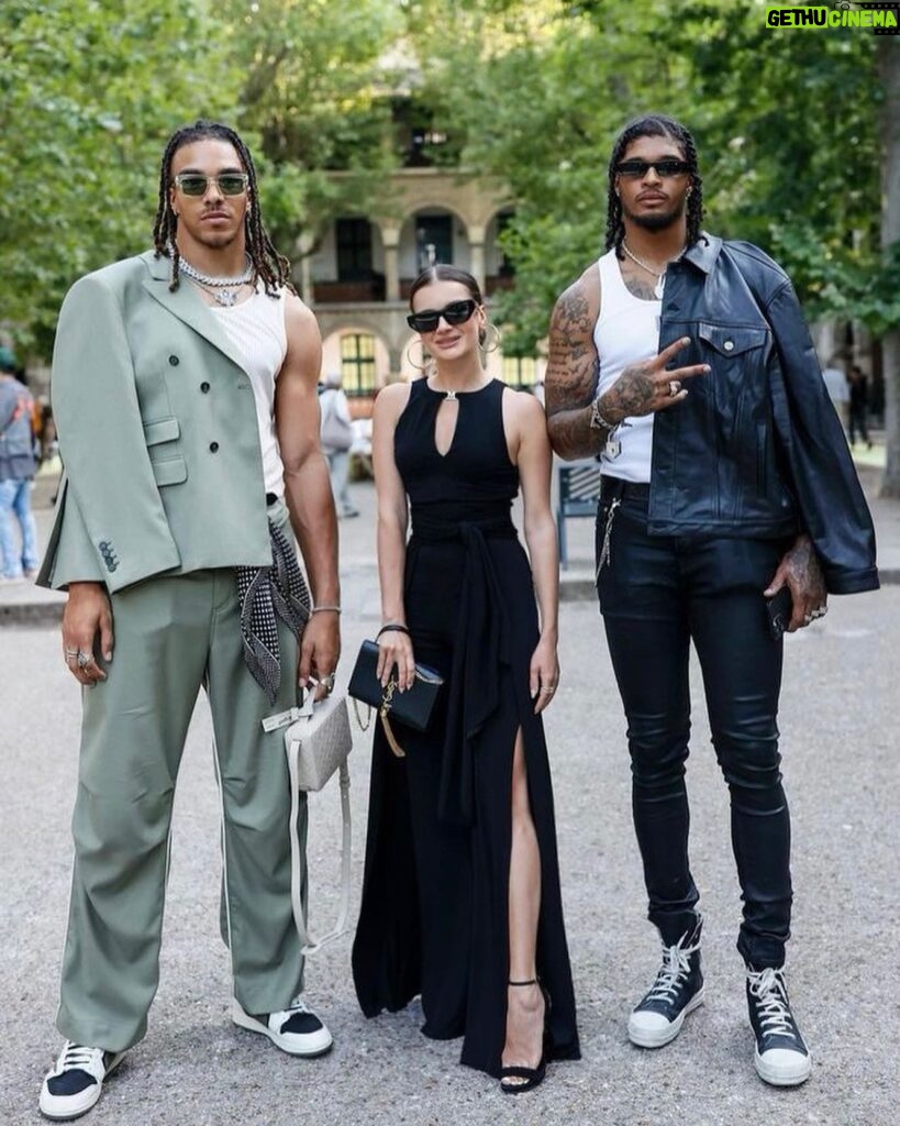Natalia Janoszek Instagram - Recap from @1989.studio fashion show at @parisfashionweek in time of @chazajordan Bday-may all your wishes come true!💛 If @2chainz debuts new song at your show, I can't wait to see what’s coming next!🔥#parisfashionweek #1989studio #fashionshow #paris