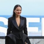 Natalia Reyes Instagram - Que vivan los fotógrafos que nos hacen reír en vez de decirnos ‘ahora ríete’ 🫶🏼 @andresgarlujan Eskerrik Asko Donosti ❤️ @sansebastianfes • Long live the photographers who make us laugh instead of saying 'now.. laugh' Thank you San Sebastian. @_freddyalonso @moschino @jimmychoo @goldandrosesjoyas #NataliaFromColombia #SanSebastian #Donostia #SSFF