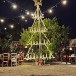 Natalia Reyes Instagram - No crecí en la fe católica a pesar de estudiar en un colegio que sí lo era, la navidad me resulta distante de muchas maneras pero si algo valoro hoy en día son los momentos de pausa y reflexión, los rituales colectivos que fomentan el encuentro con la familia y los amigos, la celebración de estar vivos y la oportunidad que siempre tenemos de renacer. Más allá del afán por consumir y la ansiedad por estrenar hoy celebro que hace mucho un ser nació (sea en la ficción o en la realidad) para enseñarnos que no existe un único camino ni UNA fe más válida que otra, que todas las guerras que emprendan en su nombre no tienen sentido y que la religión que tod@s deberíamos profesar debería ser la del AMOR 🫶🏼 Un abrazo hasta donde este mensaje los encuentre 🙏 • I didn’t grow up in the Catholic faith despite going to a Catholic school, Christmas seems distant to me in many ways but if there’s something I value today it is the moments of pause and reflection, the collective rituals that promote the encounter with the family and friends, the celebration of being alive and the opportunity we always have to be reborn. Beyond the desire to consume and the anxiety of brand new products, today I celebrate that a being was born a long time ago (whether in fiction or in reality) to teach us that there’s no single path or ONE faith more valid than another, that all wars using his name are meaningless and that our religion should be that of LOVE 🫶🏼 A hug all the way to the place you are right now 🙏 #NataliaFromColombia #FenixBeach #Navidad #christmas