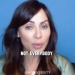 Natalie Imbruglia Instagram - Turtles win the race 🐢 @natalie_imbruglia is an Australian-British singer-songwriter and actress this interview was fullof amazing life advice and we’re excited to share it with you! Head over to The Icons hosted by @tylerwaye to watch the full interview! . . . #motivation #natalieimbruglia #inspiration