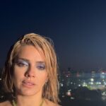 Natalie Pérez Instagram - En mi canal de @youtube podes escuchar y ver o solo ver o solo escuchar siempre son muchas las opciones, hacer lo que uno quiere siempre es la mejor. Si te dan ganas podes suscribirte, es gratis 🌱 y acercarte a todo lo que hice en este ultimo tiempo. Se viene el disco en un abrir y cerrar de ojos, en una respiración y no entienden lo bueno que esta! 💙 acá una de las canciones del disco Mariposa Azul que número de canción? O que letra de canción?