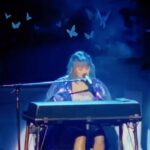 Natalie Pérez Instagram - Primera vez en mi vida que hago un rex. Primera vez en mi vida que toco el piano con publico. Fui mi feliz. Gracias por el respeto, por cantar conmigo, por hacer de esa noche una muy especial. Link en historias 💙🦋