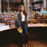 Natalie Portman Instagram - In the latest edition of the #DiorBookTote Club, Dior Ambassador @NataliePortman takes us on a literary journey through @INHA_Fr, with her bag from #DiorSS24 by @MariaGraziaChiuri. Stay tuned for the upcoming video, to discover the actress's treasured must-reads. The series is an ode to the power of books reflecting Dior's passion for creation and beauty in all its forms. © @MarionBerrin