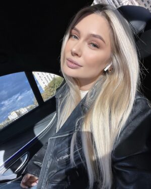 Natalya Rudova Instagram - Невероятный день.. как будто лето💗