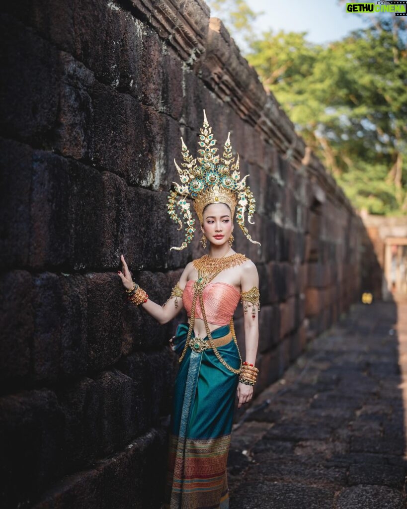 Natapohn Tameeruks Instagram - พระนางภูปตินทรลักษมีเทวี 📷: @jordwphoto