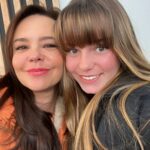Natasha Klauss Instagram - La felicidad de tener una foto contigo mi #paloma ❤️ Eres linda , pero lo más lindo de ti es tu corazón , tu nobleza y la conciencia que tienes ante la vida, aunque solo tengas 13 años ❤️ Ti amo ratona ✨❤️ Feliz #sabado #misamores