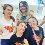 Natasha Klauss Instagram - Los cambios que se dan desde “adentro “ siempre tranforman✨ Y ellas mis amigas @lasbarragan plasmaron este bello mensaje , en su nueva colección , inspirada en las MARIPOSAS 🦋 Tu mujer que me lees creo firmemente que somos constantes mariposas en cada momento de nuestras vidas pues de “bellas”orugas siempre nos transformaremos en “bellas”mariposas que despliegan sus alas para darle vuelo a tus verdaderos dones , deseos y sueños . Cada situación difícil por la que pasemos , nos invita a cambiar o mejor a transformar aquello que requiere ser sanado ✨ Yo tambien me uni a su colección y estoy con mi marca de accesorios @natashaklaussaccesorios en su tienda 🦋 Centro comercial hacienda Santa Bárbara Gracias amigas por creer en mi y por hacer siempre algo inspirador en cada prenda que diseñan ✨🦋 Feliz día #misamores