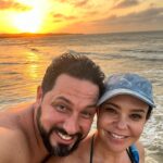 Natasha Klauss Instagram - Hoy cumple este señor @elvene10 el señor que me ha hecho reír hasta las lágrimas !!! Hoy celebro tu ser! Tu espíritu ! Todo tu ❤️ DIOS TE CUIDE , tus ángeles te guarden ✨ Conciencia Sabiduría Salud Amor Prosperidad Es todo esto y mas que mereces en esta vuelta al sol , que es hoy mi Capricornio hermoso ❤️ Feliz cumple amor @elvene10